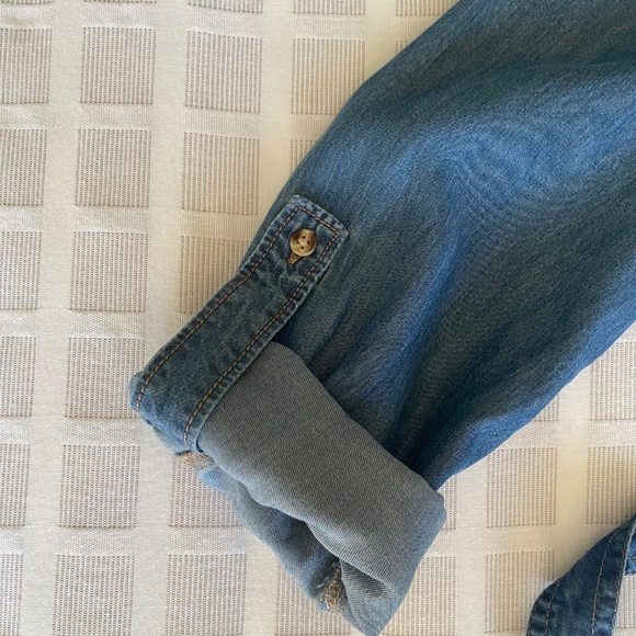 Gap Lightweight Denim Dress NWOT - Picture 4 of 11